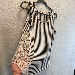 US Los Angeles Striped Tank Top Medium Crochet Lace Side Sleeveless Boho Casual